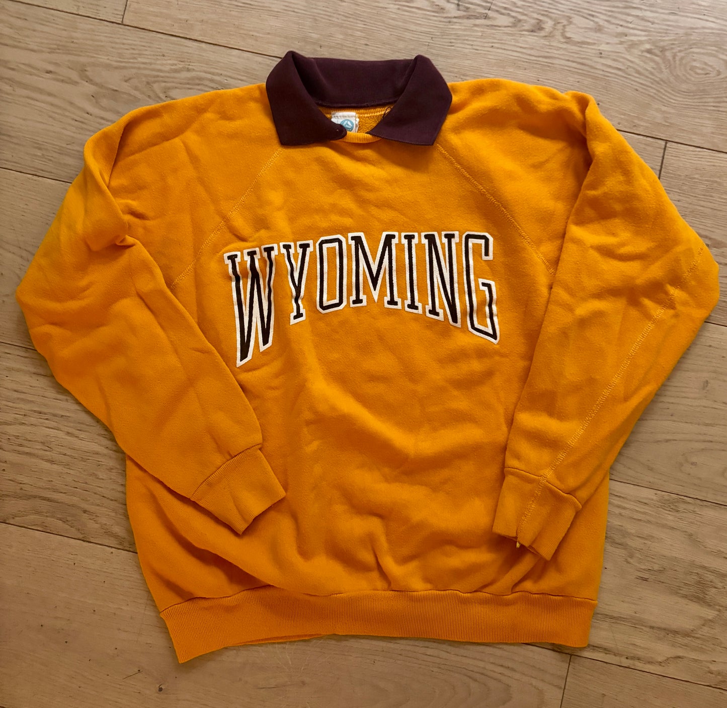 Vintage Wyoming Collared Sweatshirt