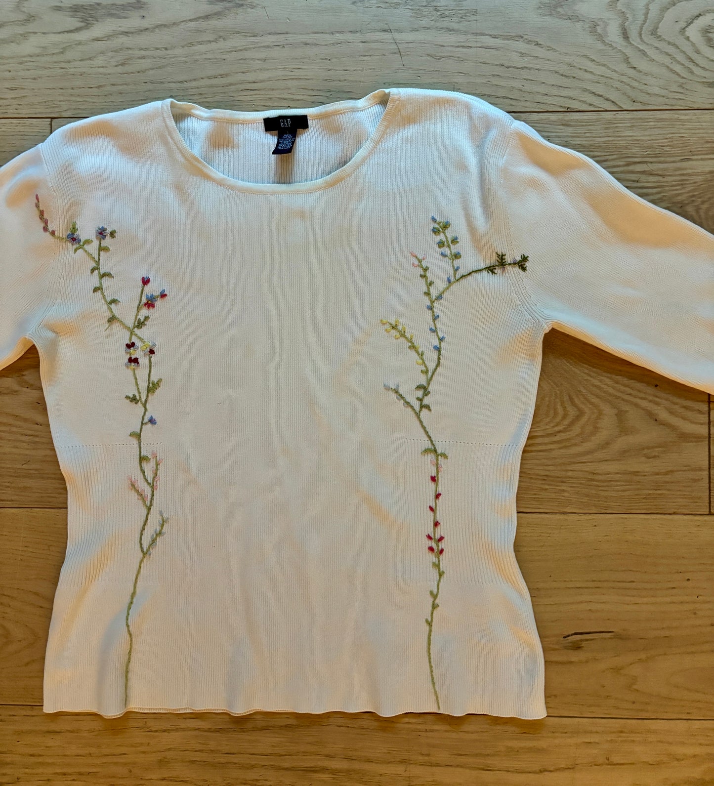 Vintage Gap Embroidered Sweater